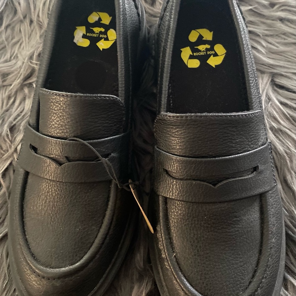 NW Rocket Dog Women’s Black Loafers